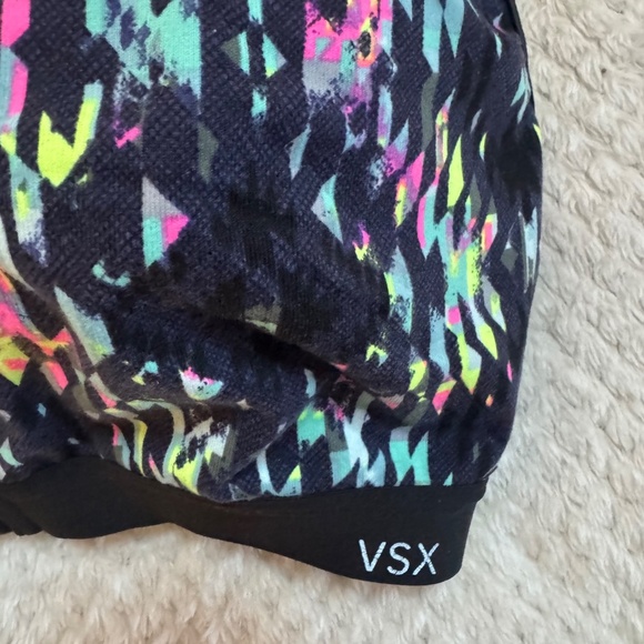 Victoria’s Secret VSX Knockout front closure sports bra Multicolor print 34C - Picture 4 of 14